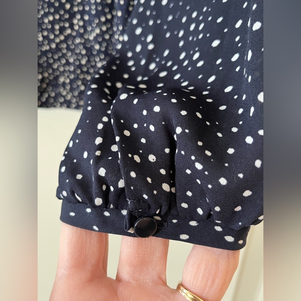 LOFT Navy Blue Speckled Dots Blouse Rayon Blend Women’s Size Small - Picture 3 of 16